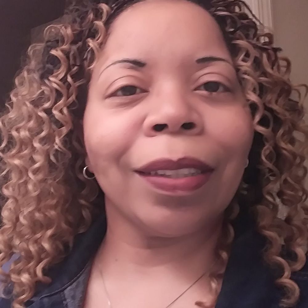 Meet your Posher, Latoya